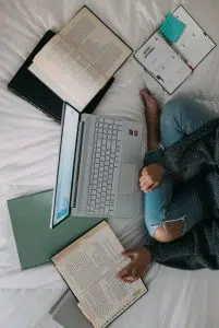 香港树仁大学研究生申请